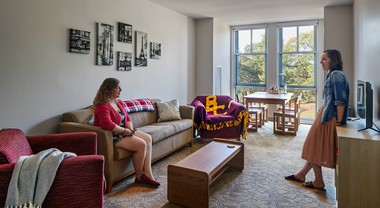 Boston College, Thomas More Apartments Residence Hall - BOND